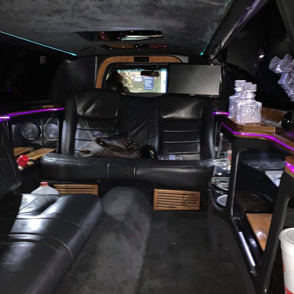 Ride in style with Le' Creme Limousine llc